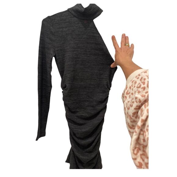 n: Philanthropy Revolve Electra Ruched One Sleeve Mini Dress In Charcoal Size M - Picture 4 of 12